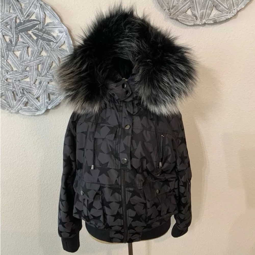 Stylish Black Bomber Jacket with Faux Fur Trim